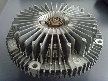 Porcellana Frizione del fan del radiatore di Mitsubishi L200 4d56 2.5L dei pezzi di ricambio del motore diesel Md331586 fornitore
